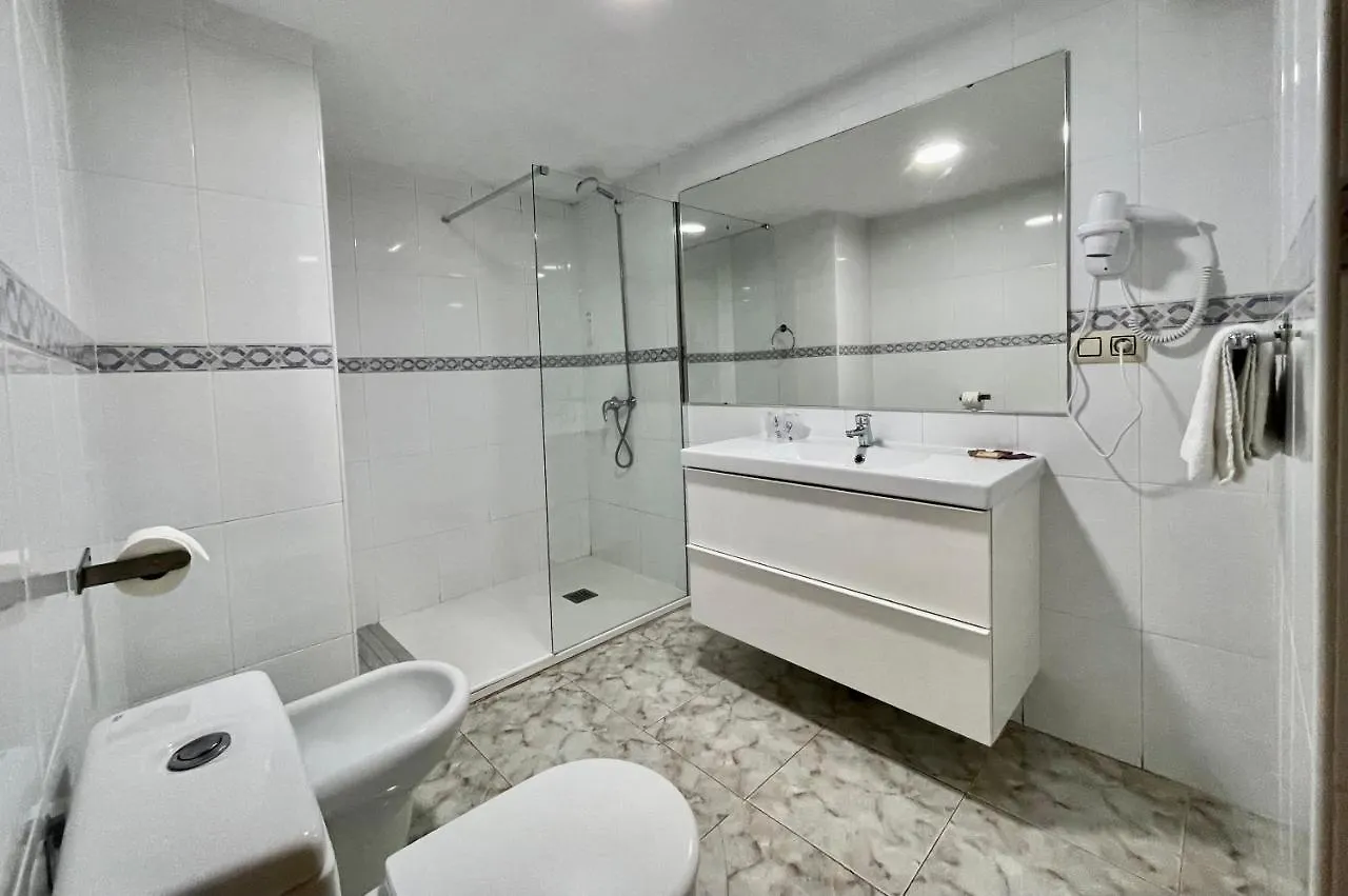 ** Hotel Chinasol Low Cost Almunecar Spain